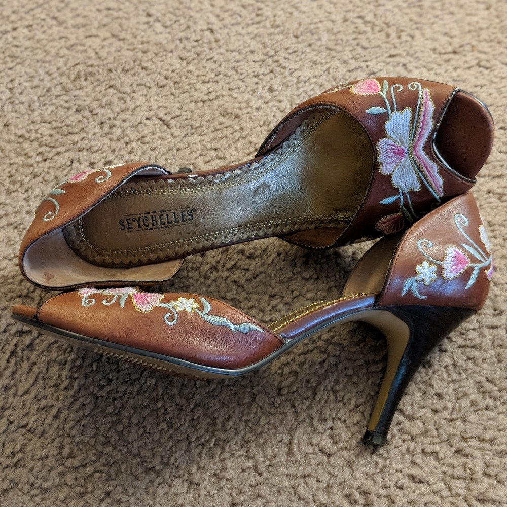 Seychelles heels
